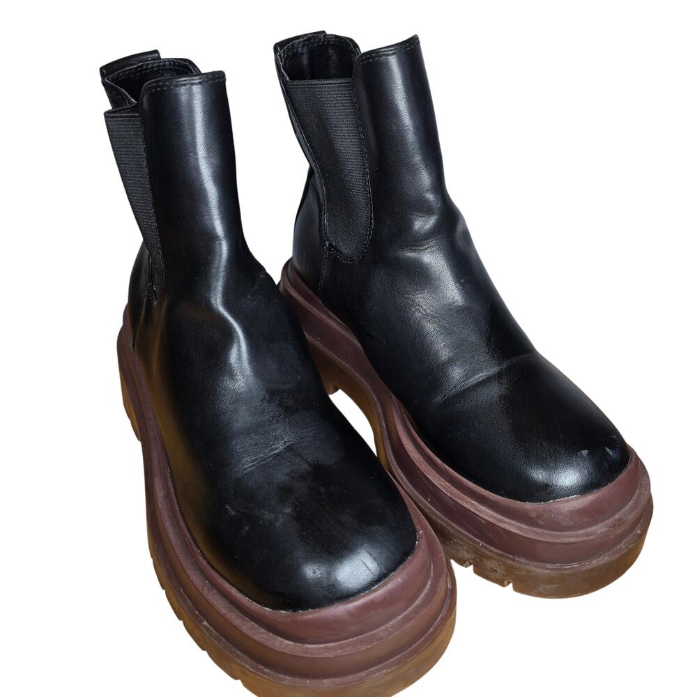 Urban Outfitters Betty Treaded Clelsea Boot Y2K Platform Sz US 6 EU 37 Black